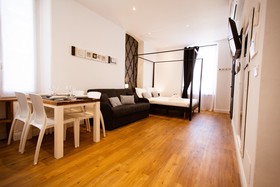 Atmosfere Guest House II