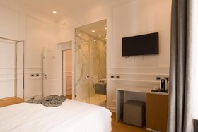 Via Chiodo Luxury Rooms