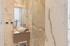 Via Chiodo Luxury Rooms