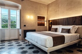 Villa Riviera Resort