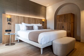Villa Riviera Resort