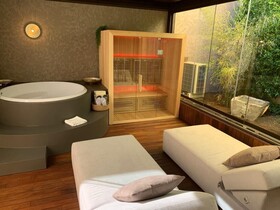 Villa Riviera Resort