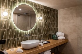 Villa Riviera Resort