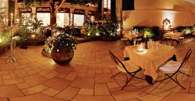 Hotel Jolanda