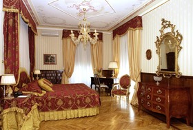 Hotel Jolanda