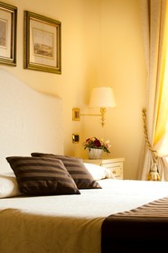 Hotel Jolanda