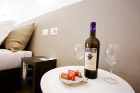 Sarzana's Rooms