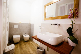 Sarzana's Rooms