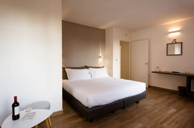 Sarzana's Rooms