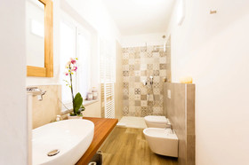 Sarzana's Rooms