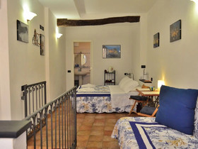 Zia Rina Cosy Room