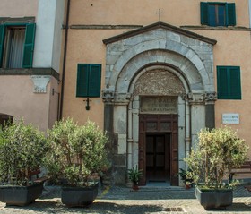 Hotel Capranica