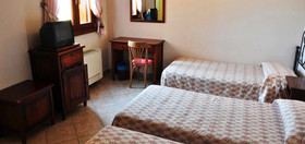 Leo Hotel