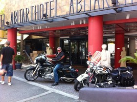 Abitart
