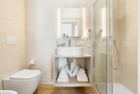 Adelante Rooms