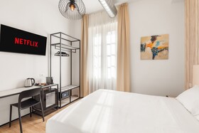 Adelante Rooms