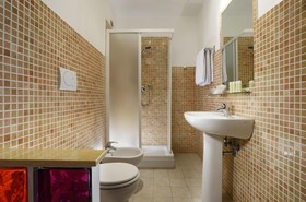 Alba Domus Roma B&B