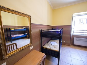 Alessandro Downtown Hostel