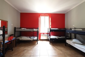 Alessandro Downtown Hostel