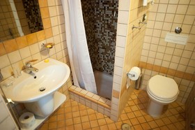 Almes Roma B&B