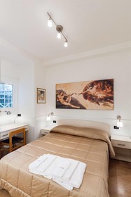 Almes Roma B&B