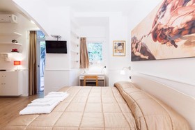 Almes Roma B&B