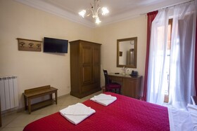 Anthony Guestouse Apartments