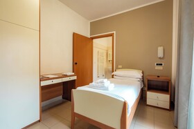Apulia Hotel Roma