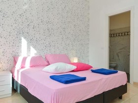 B&B Coffee Room