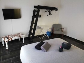 B&B Style