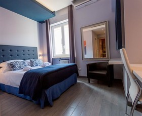 B&B Home 77
