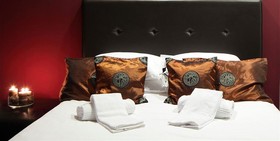 B&B Home 77