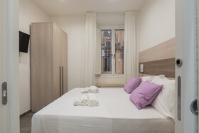 Bedandbikerome Giulio Cesare