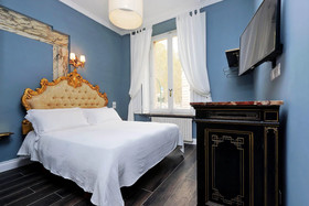 Luxury Rooms