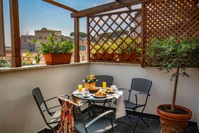 The Spring House Hotel Rome Vatican, Tapestry Collection by Hilton
