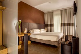 The Spring House Hotel Rome Vatican, Tapestry Collection by Hilton