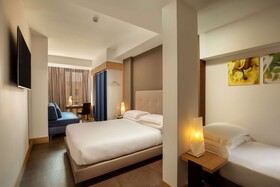 The Spring House Hotel Rome Vatican, Tapestry Collection by Hilton