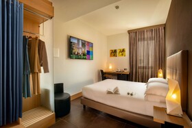 The Spring House Hotel Rome Vatican, Tapestry Collection by Hilton