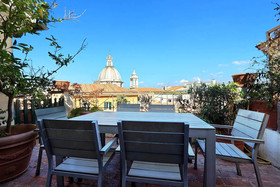 Campo De Fiori Large Penthouse