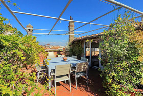 Campo De Fiori Large Penthouse