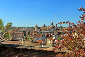 Campo De Fiori Large Penthouse