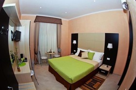 Candia Inn