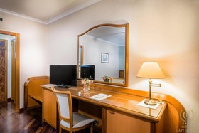 Capital Inn