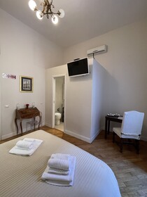 Casa Claudia Giulio Cesare