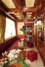 Hotel Champagne Palace