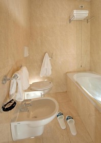 Club House Hotel