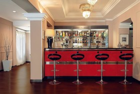 Club House Hotel