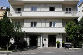 Club House Hotel