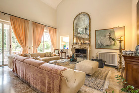 La Gaura Guest House
