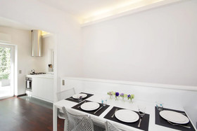 Crispi Luxury Apartments - My Extra Home
